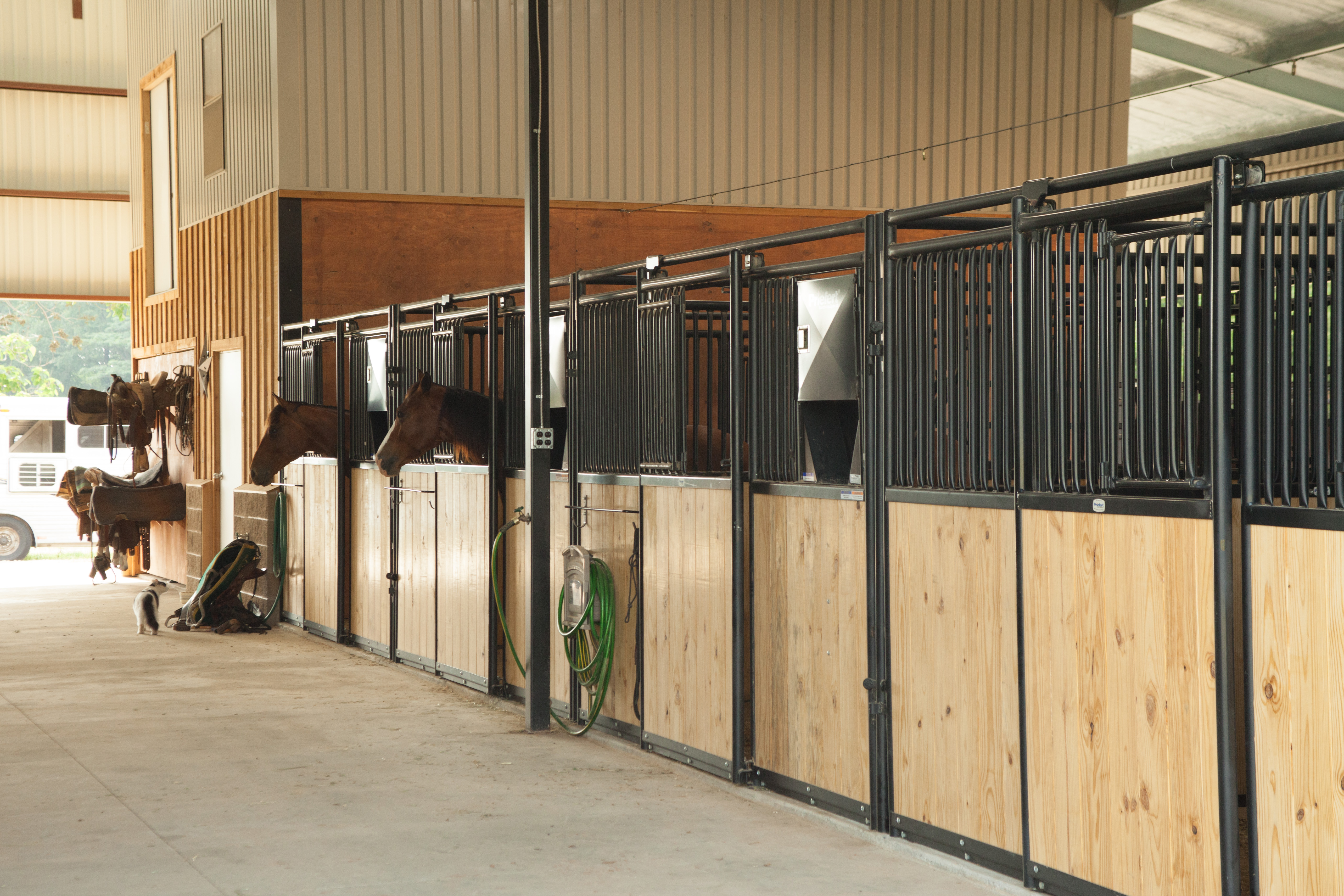 HSF HorseStalls Bynum 02.jpg